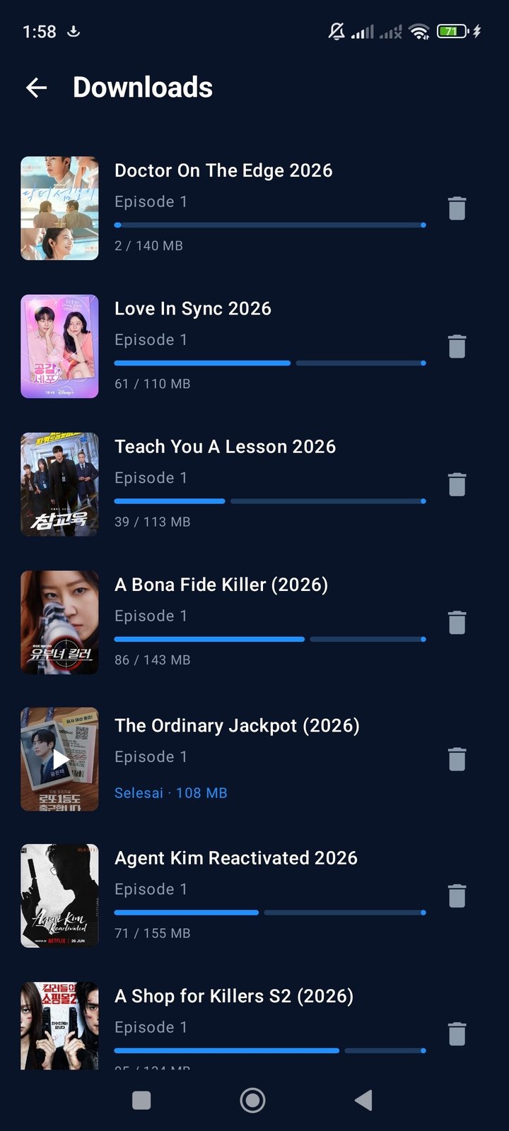 Halaman Downloads dengan progres tiap episode